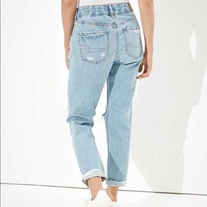 American Eagle Tomgirl Jeans Ripped Low Rise